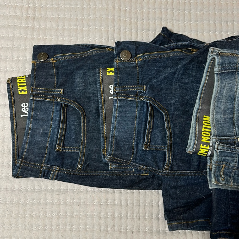 Men’s Levi Extreme Motion denim pants.  Size 32W / 30L